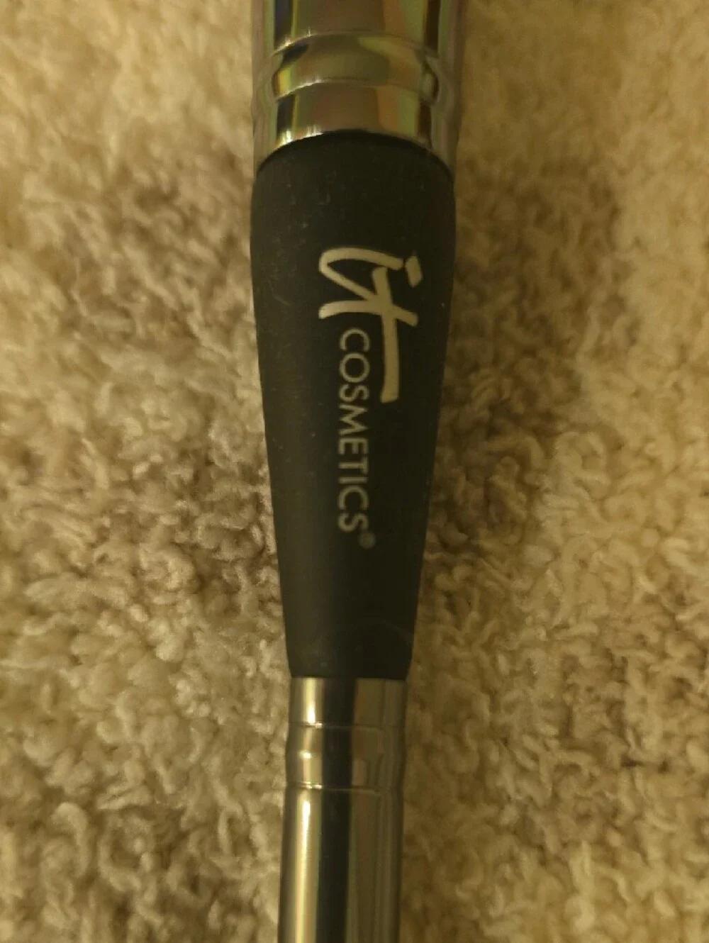 iT Cosmetics Heavenly Luxe No 7 All Over Complexion Perfection Brush ~ Brand NEW - Picture 3 of 3